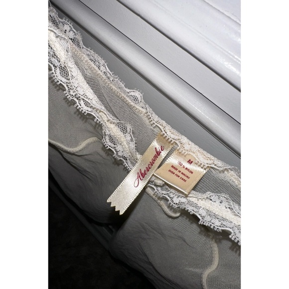 RARE Y2K True Vintage, Abercrombie & Fitch cream, sheer, lace camisole, Sz M - Picture 10 of 16